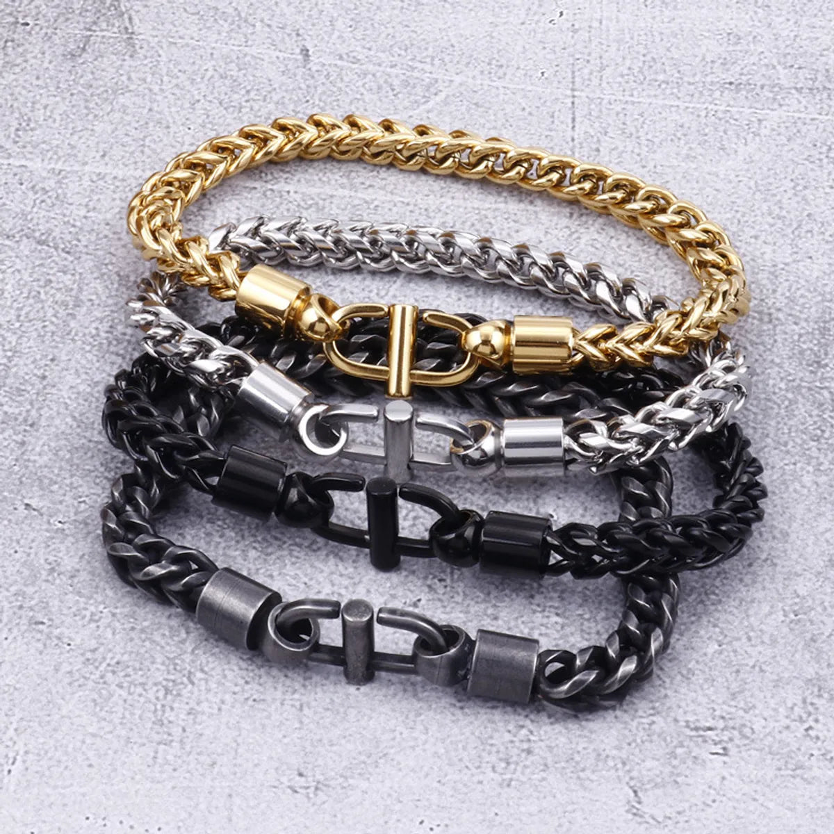 rubber bracelets for women-Simple Style Solid Color Titanium Steel Plating Chain 18K Gold Plated Men'S Bracelets