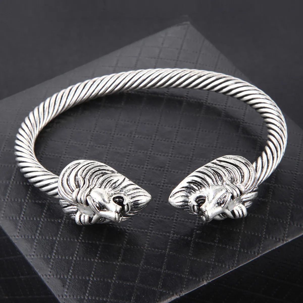 engraved bracelets for women-Exaggerated Lion Alloy Plating Men'S Bangle