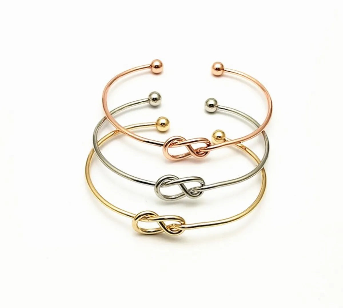 zirconia bangles for women-Simple Style Geometric Alloy Plating Knot Women's Bangle