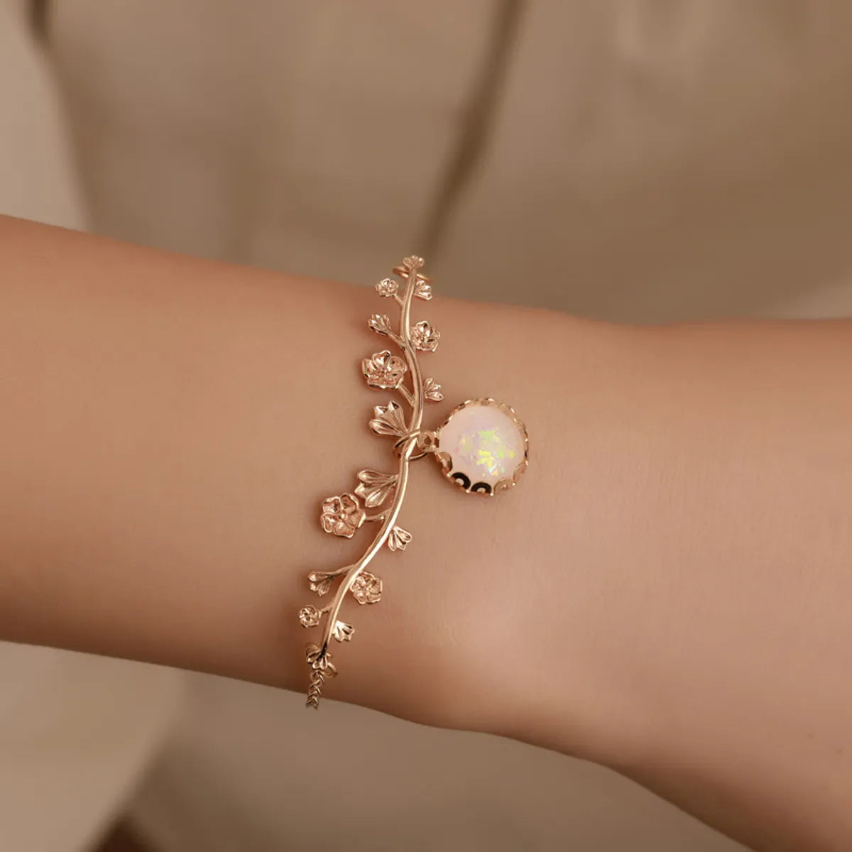 stretchable bracelets for women-Pastoral Flower Alloy Inlay Bracelets