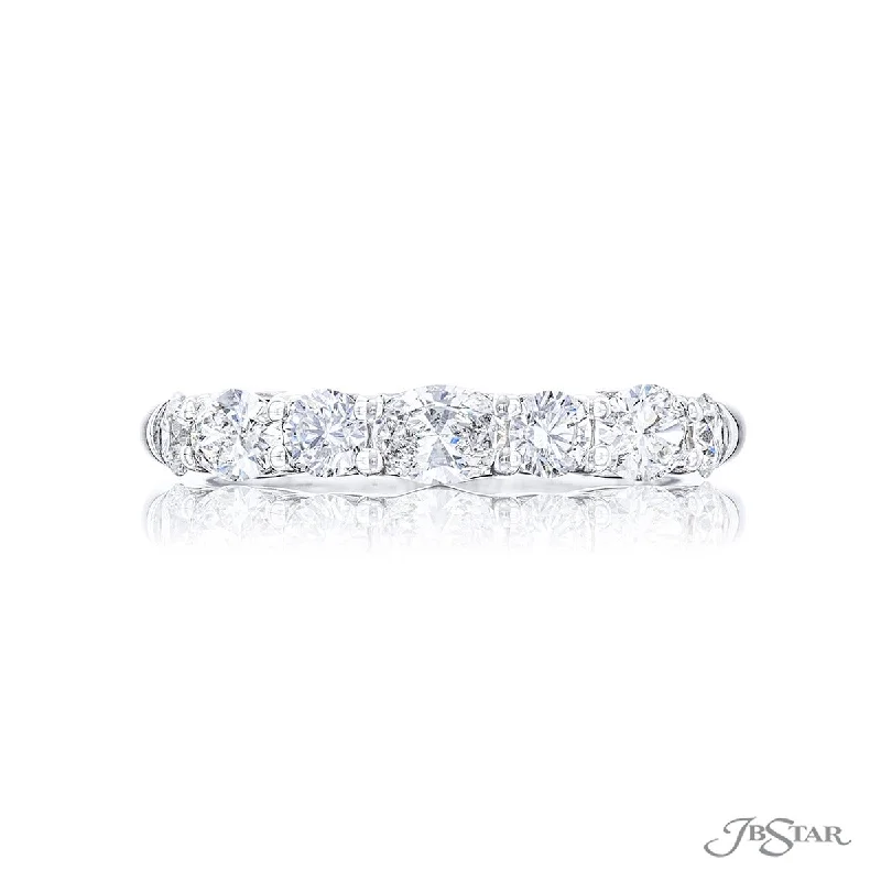 vintage halo engagement rings for women-Platinum Round and Oval Diamond Wedding Band