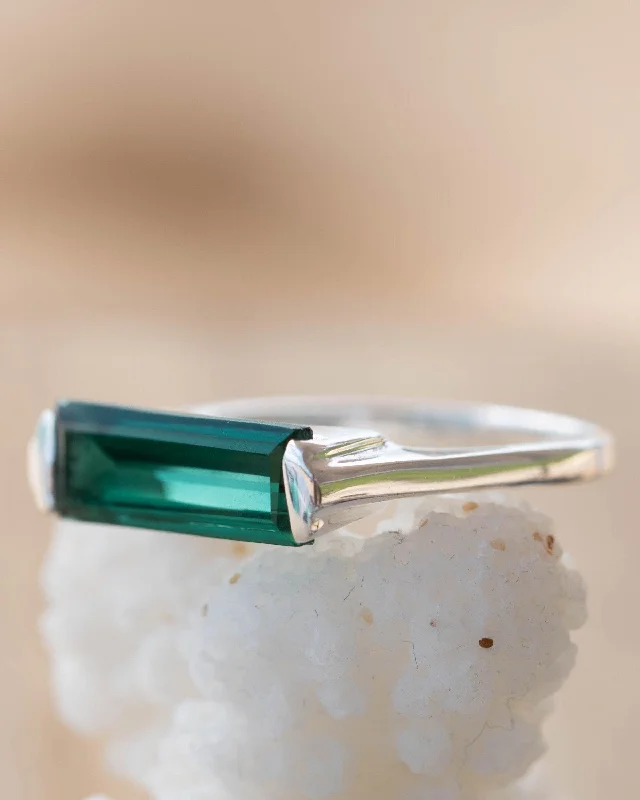 designer rings for women-Carine Ring ~ Green Tourmaline Hydro ~ Sterling Silver 925 ~MR231