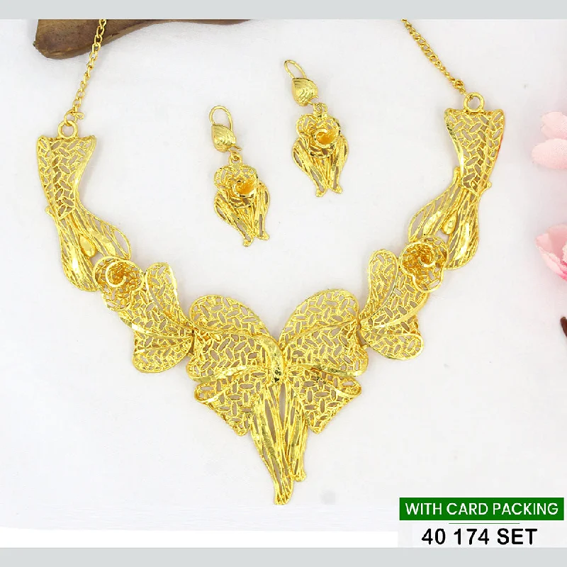 pearl necklaces for women-Mahavir Gold Plated Necklace Set