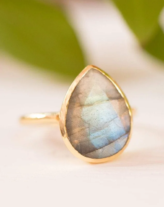 chic gemstone rings for women-Lia Rainbow Labradorite Tear Drop Ring ~ 18k Gold Plated ~ MR009