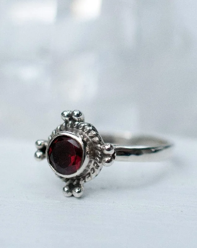 designer rings for women-Kauai Ring ~ Garnet ~ Sterling Silver 925 ~ MR097