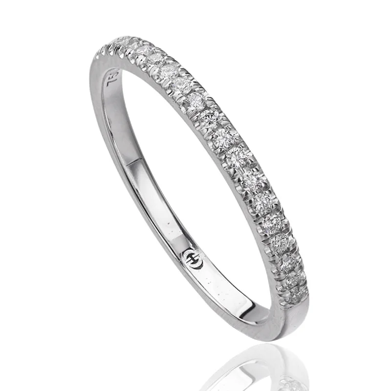 antique-style engagement rings for women-Round Diamond Wedding Band