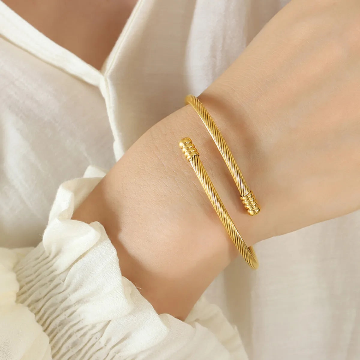 simple gold bracelets for women-Handmade Solid Color Stripe Stainless Steel Twist Plating 18k Gold Plated Bangle