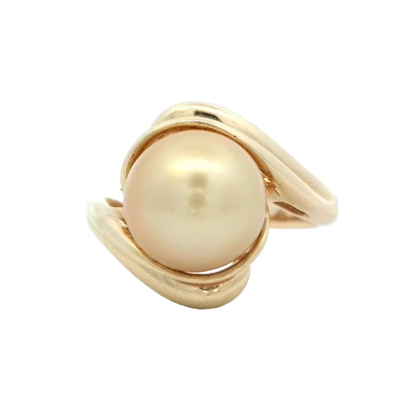 oval rings for women-Golden South Sea Pearl Ring in Yellow Gold