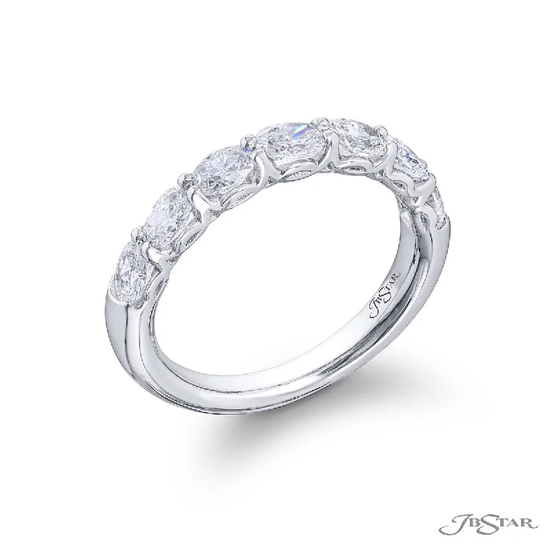 modern solitaire engagement rings for women-Platinum Oval Diamond Wedding Band