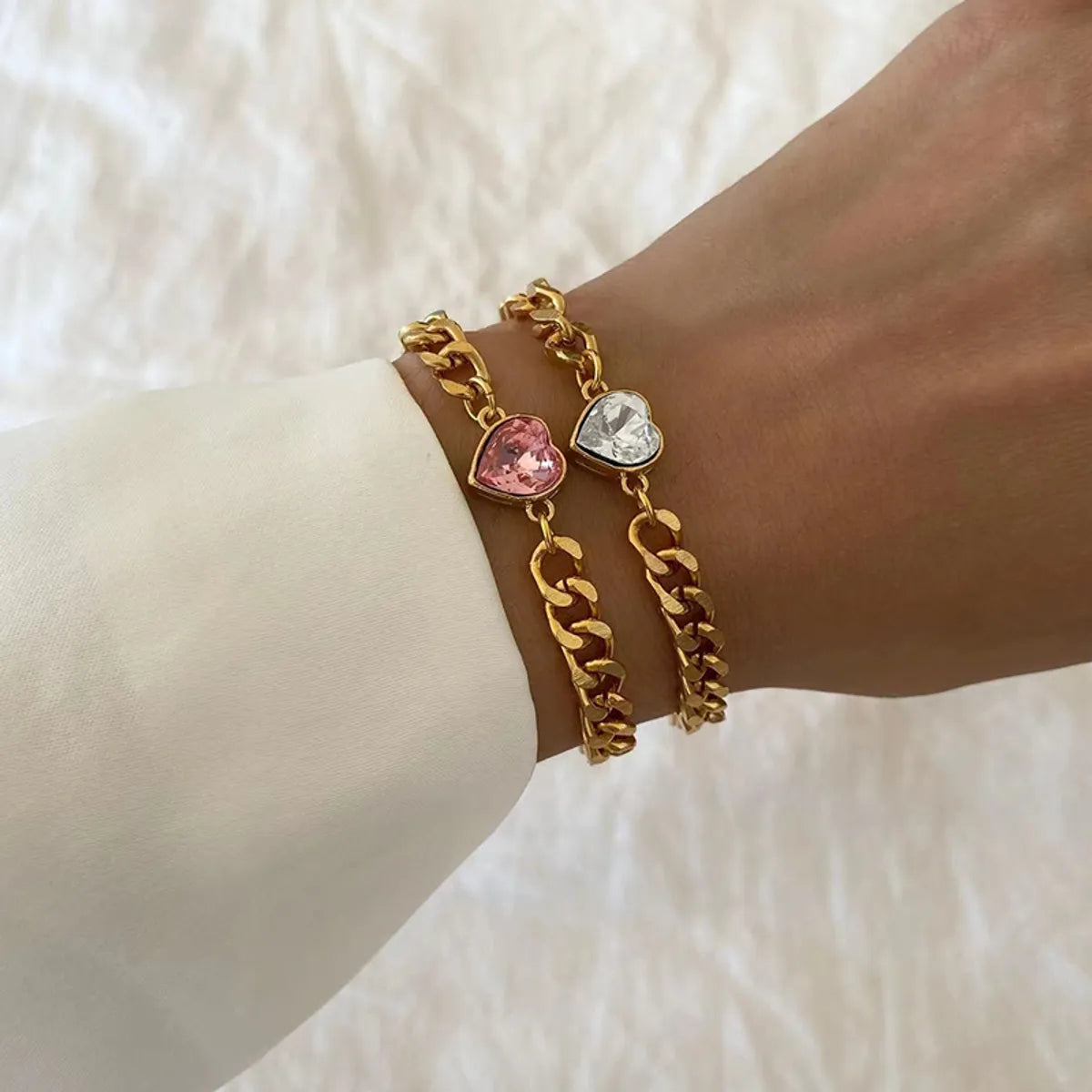 simple gold bracelets for women-Simple Style Heart Shape Alloy Inlay Rhinestones Women's Bracelets