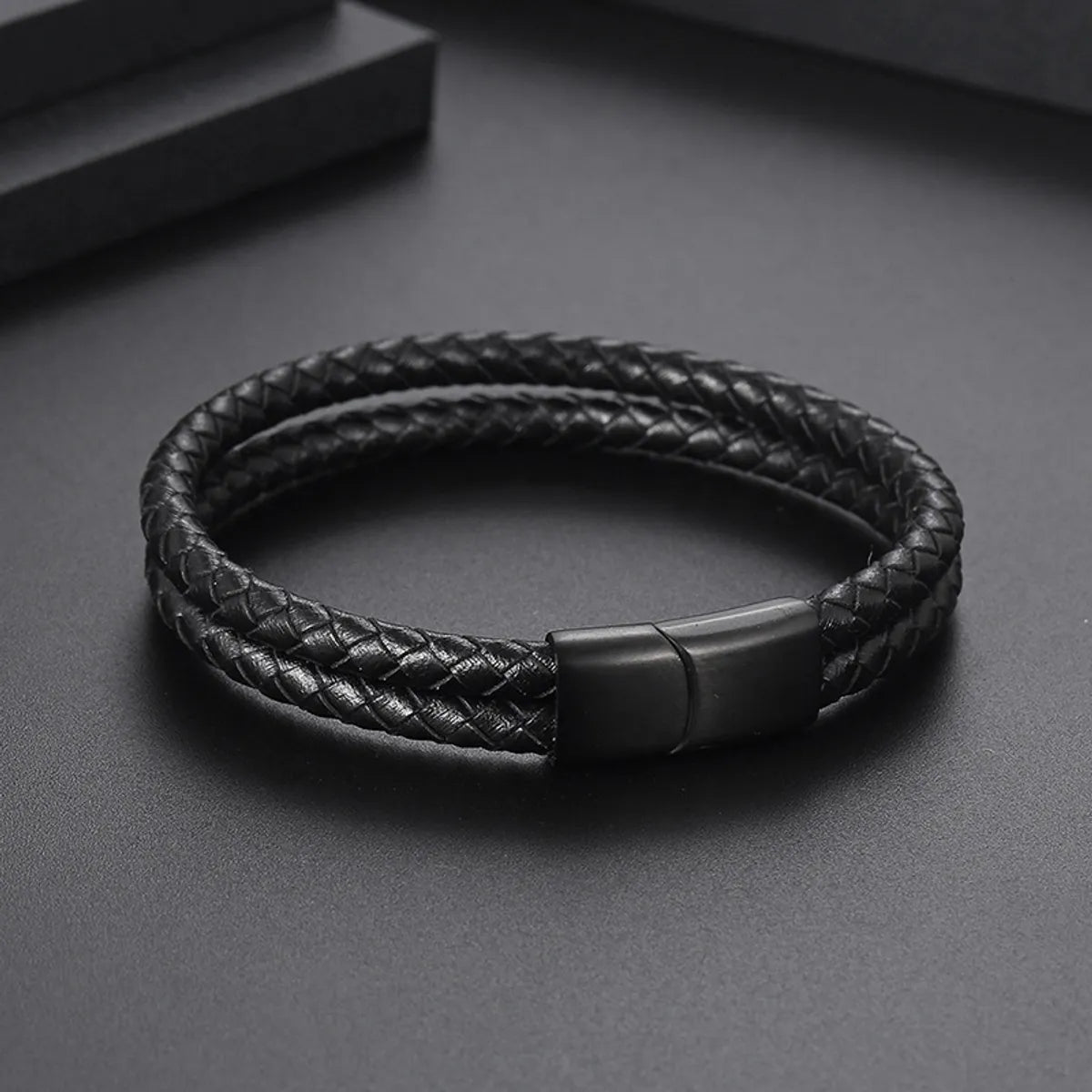 elegant bangle bracelets for women-Retro Solid Color 304 Stainless Steel Pu Leather Handmade Men'S Bangle